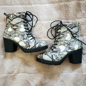 🐍 Snakeskin Lace up Booties
